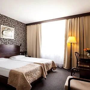 https://demel-hotel.krakowhotelspoland.com
